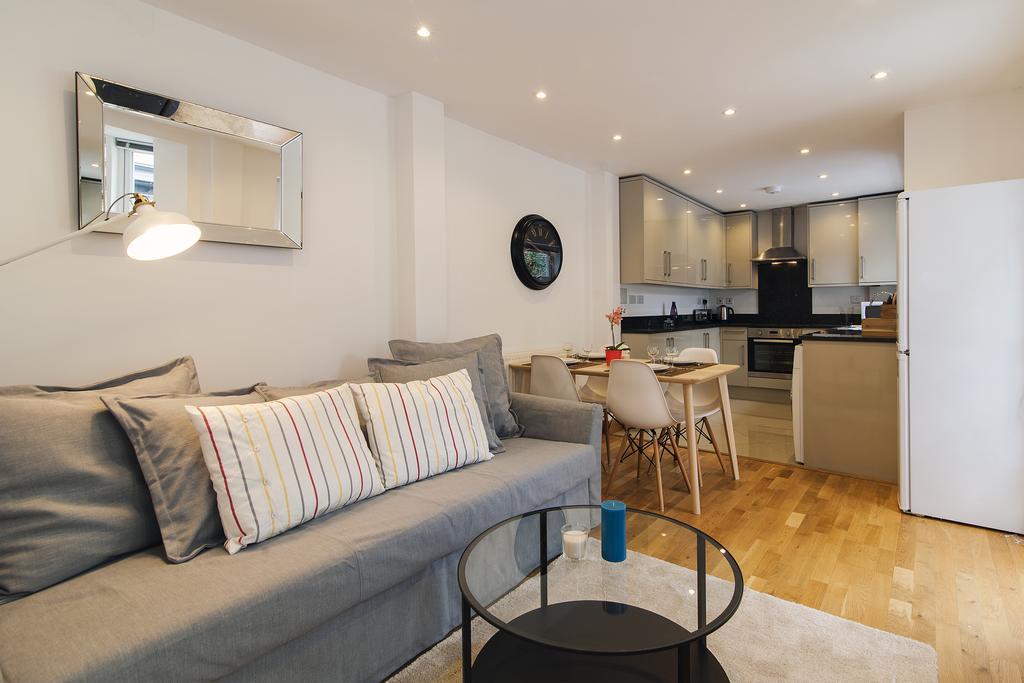 The Fulham Mirabel Gem * Londra